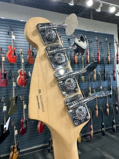 Player Series Mustang Bass PJ with Pau Ferro Fingerboard - Firemist Gold 2